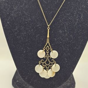 Vintage Avon Mother of Pearl Necklace